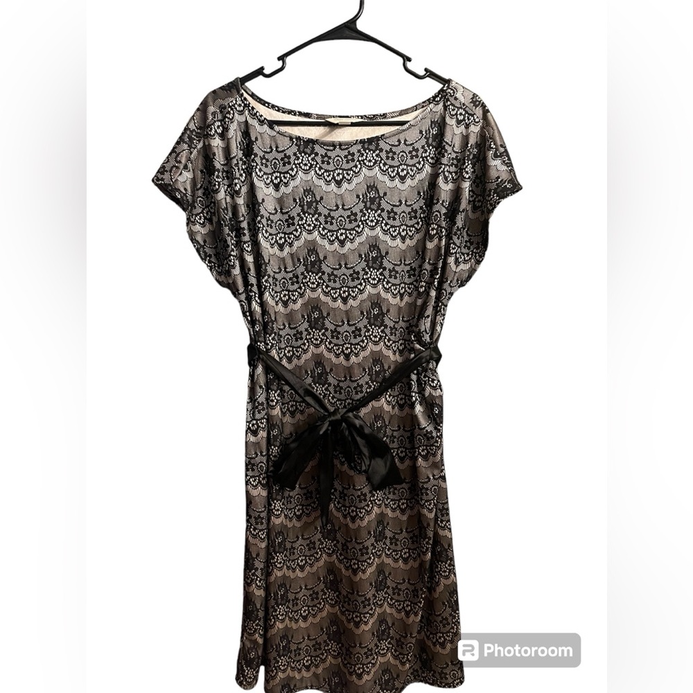 Three Seasons black lace look Maternity Dress Nylon midi length size XL light